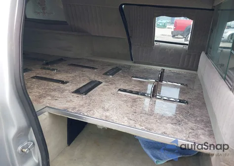 2006 Lincoln Town Car Executive from USA, damaged, VIN 1LJFM88W56Y617102